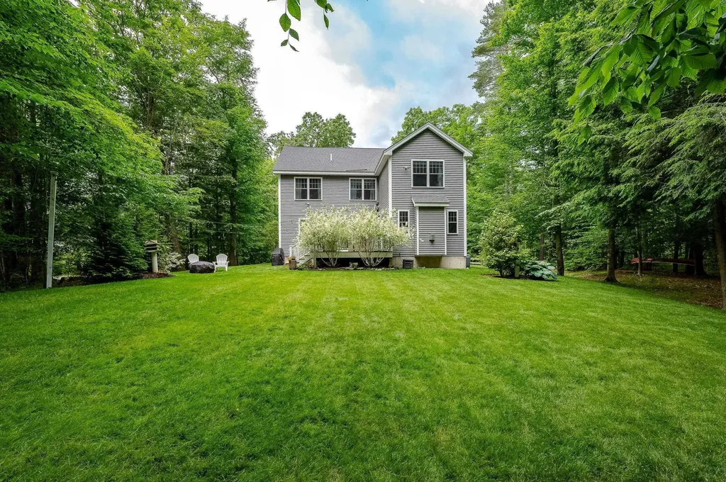24 Drinkwater Road Exeter NH 03833