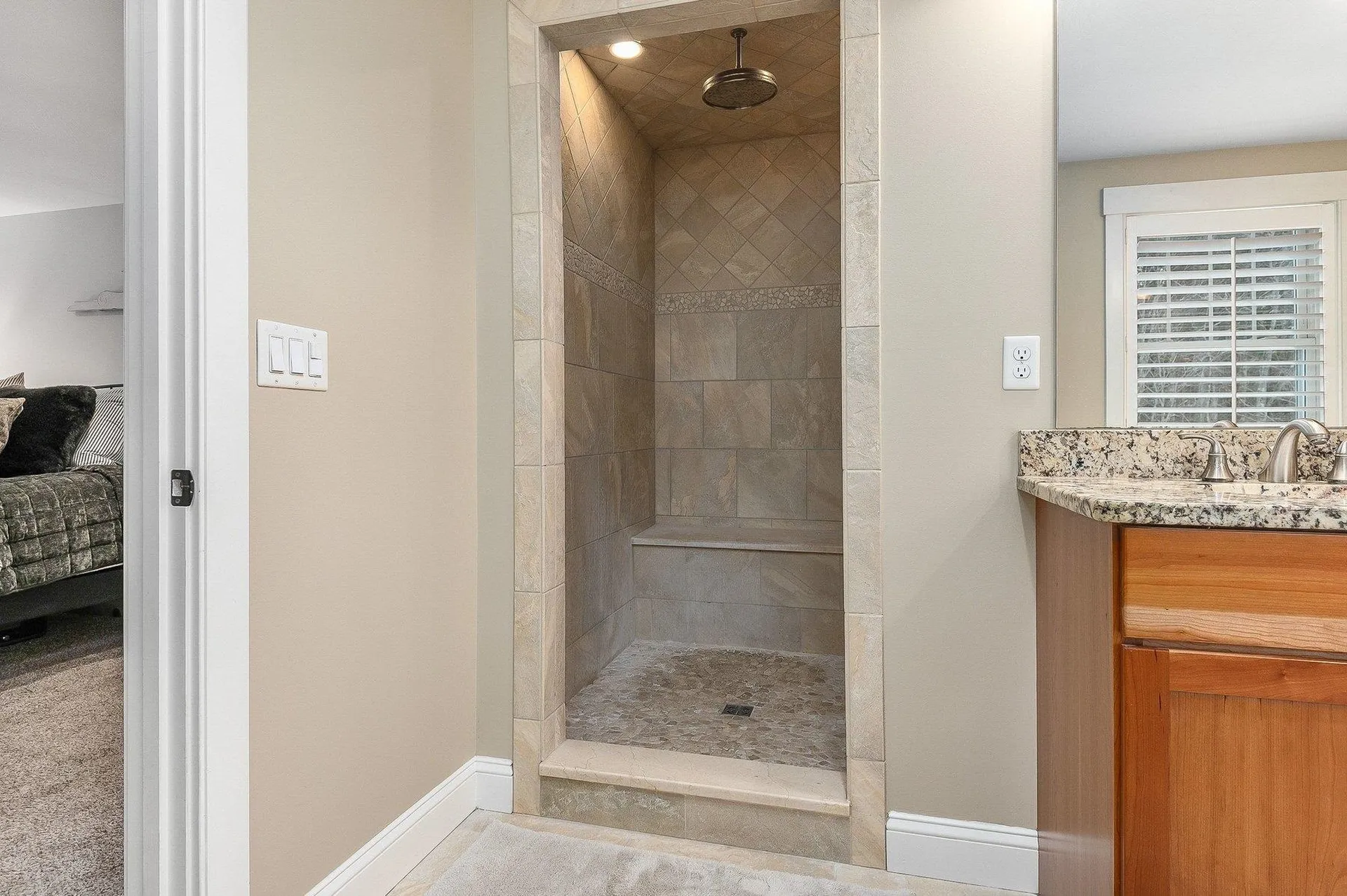 24 Drinkwater Road Exeter NH 03833