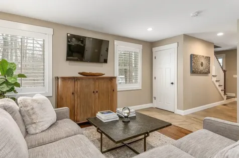 24 Drinkwater Road Exeter NH 03833