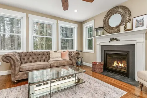 24 Drinkwater Road Exeter NH 03833