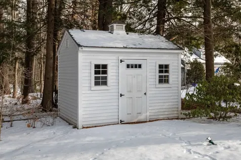 24 Drinkwater Road Exeter NH 03833