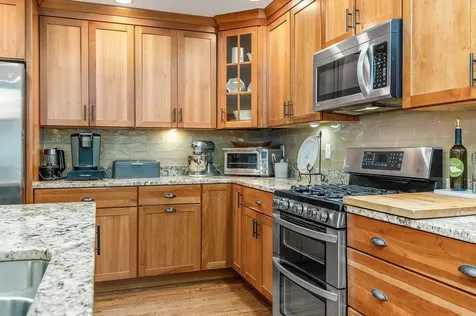 24 Drinkwater Road Exeter NH 03833