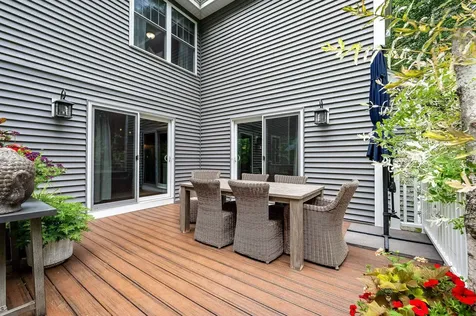 24 Drinkwater Road Exeter NH 03833