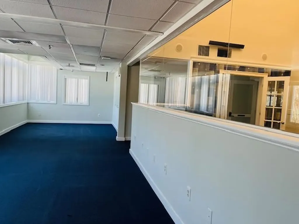 90 Stiles Road Salem NH 03079