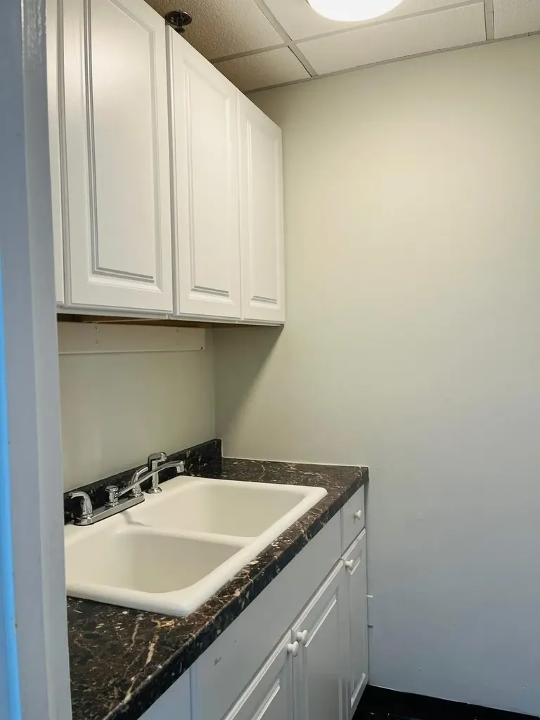 90 Stiles Road Salem NH 03079