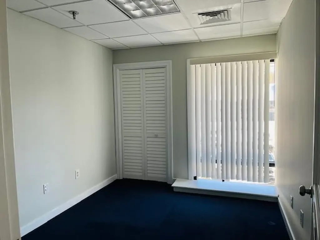 90 Stiles Road Salem NH 03079