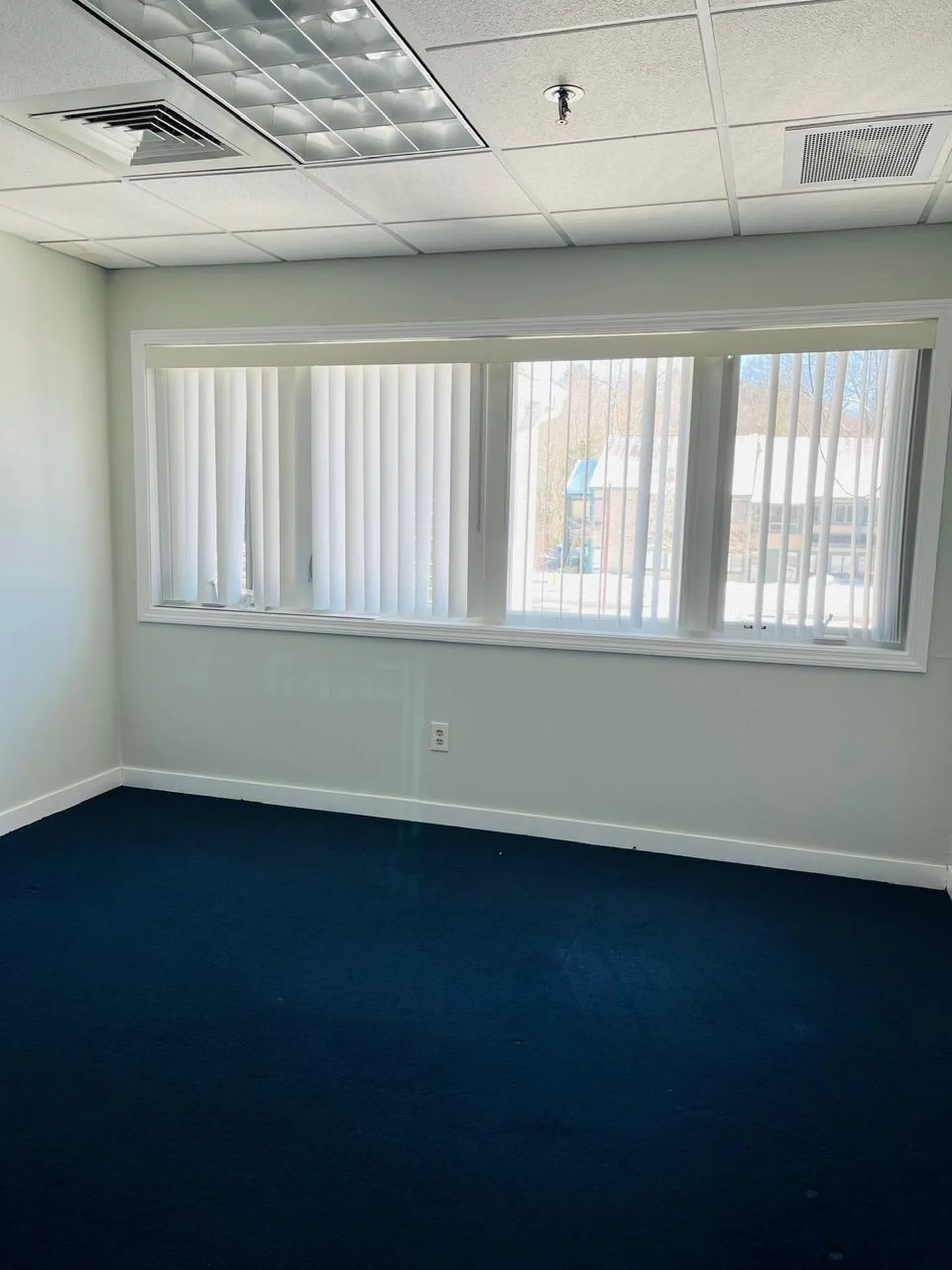 90 Stiles Road Salem NH 03079