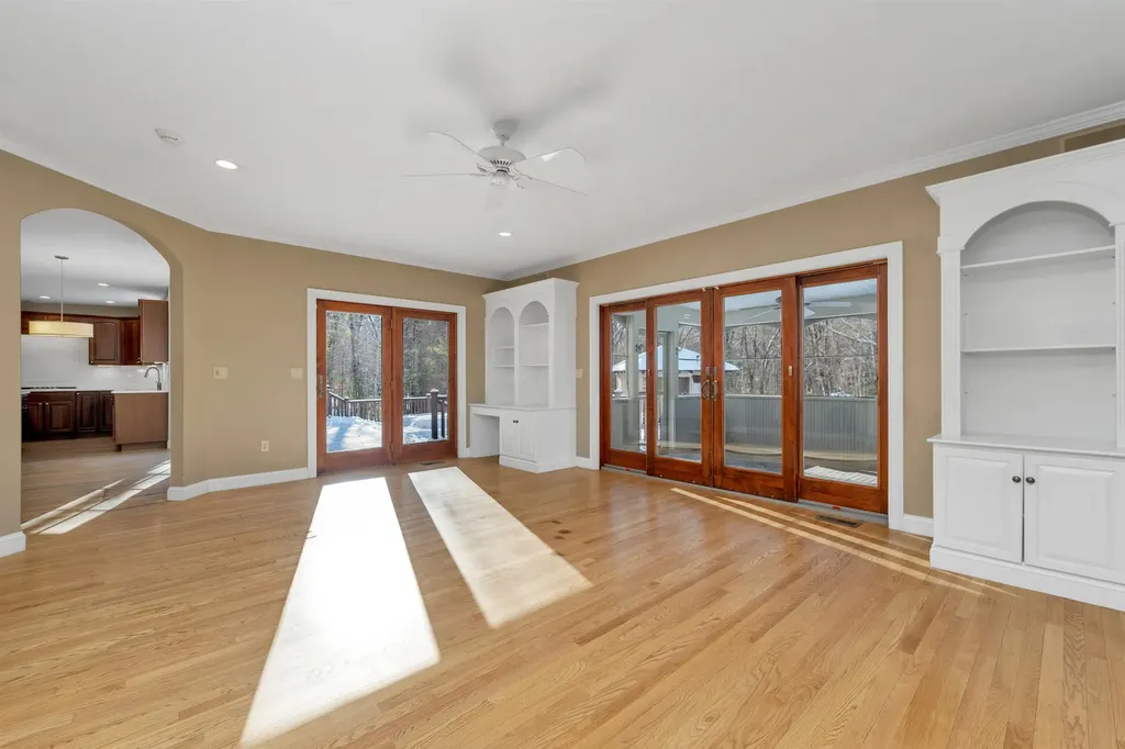 2 Caverno Drive Lee NH 03861