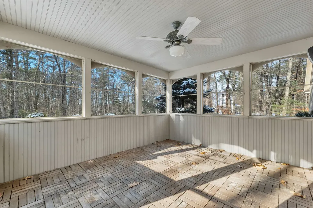 2 Caverno Drive Lee NH 03861