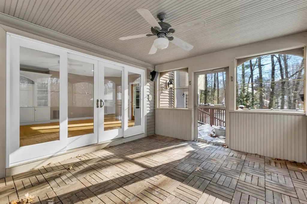 2 Caverno Drive Lee NH 03861