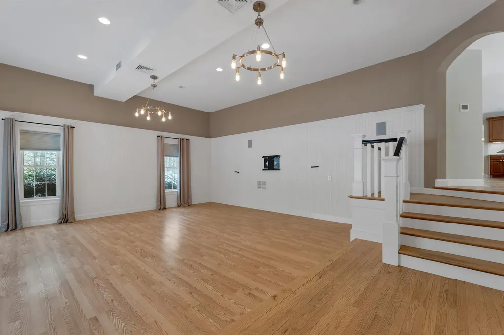 2 Caverno Drive Lee NH 03861