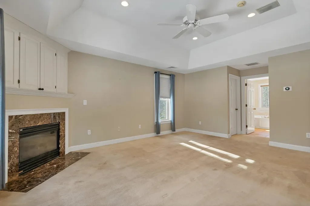 2 Caverno Drive Lee NH 03861