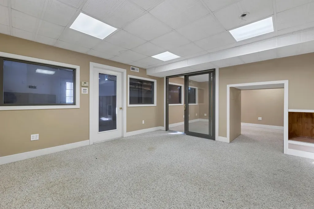 2 Caverno Drive Lee NH 03861