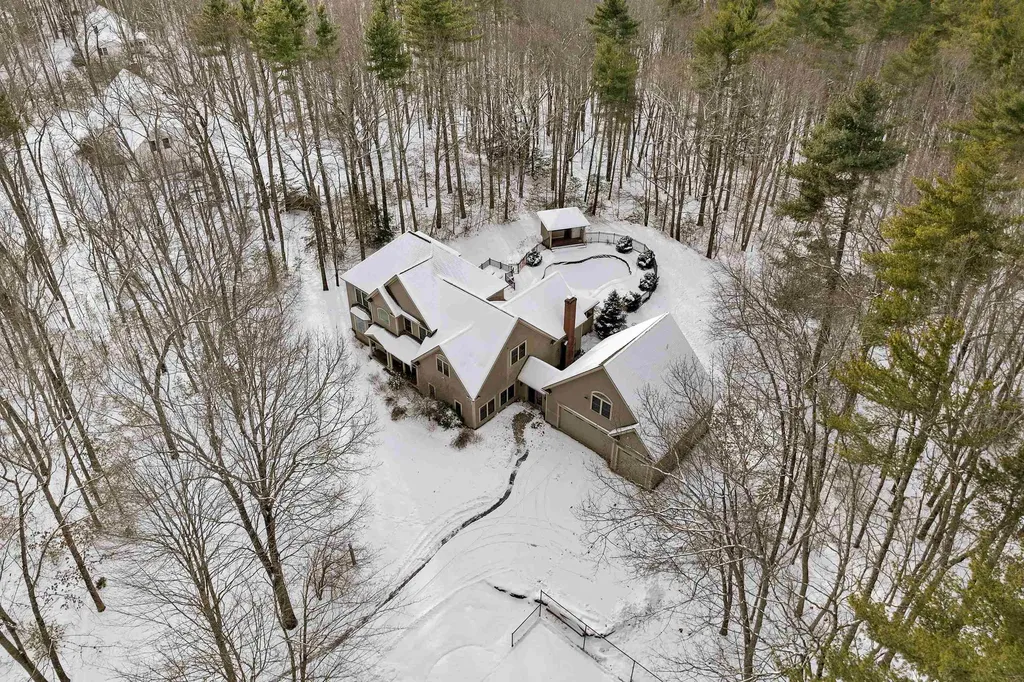 2 Caverno Drive Lee NH 03861