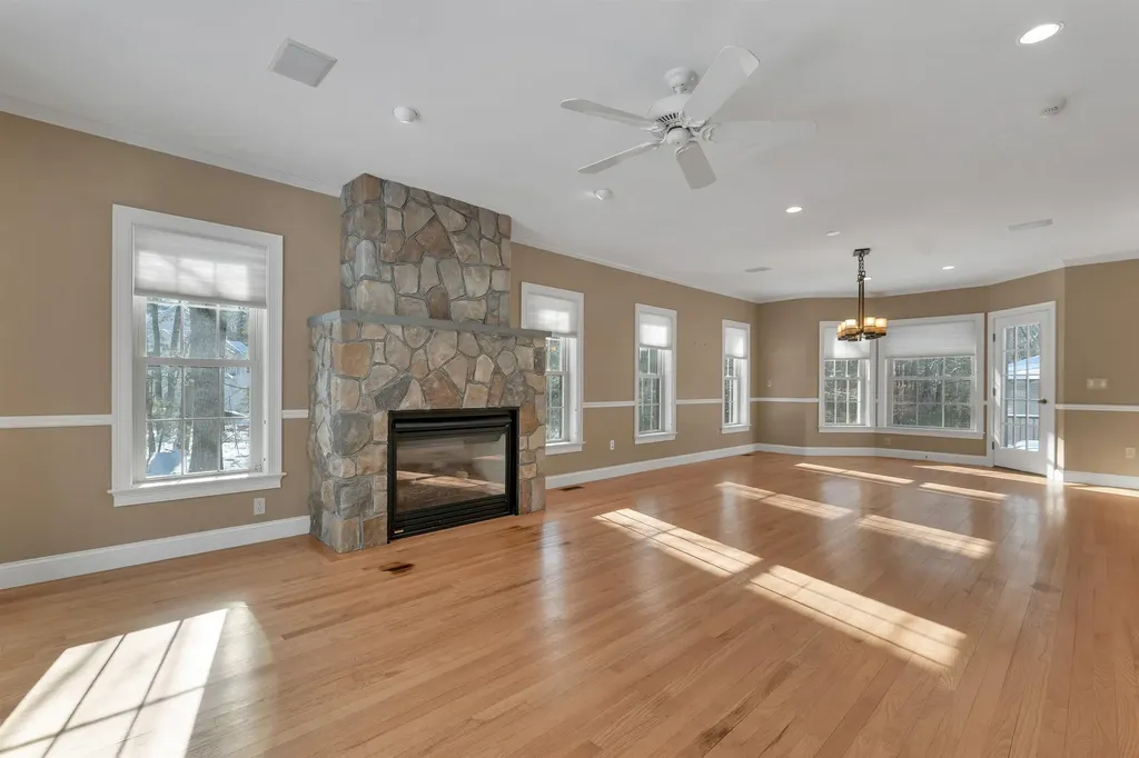 2 Caverno Drive Lee NH 03861