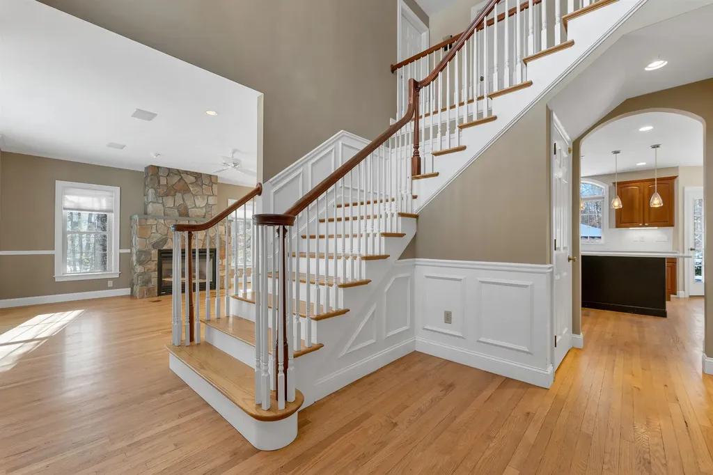 2 Caverno Drive Lee NH 03861