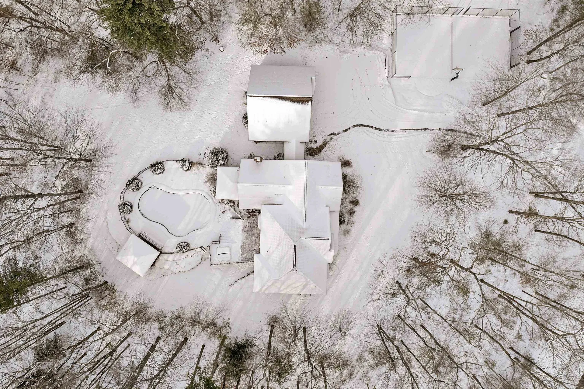 2 Caverno Drive Lee NH 03861