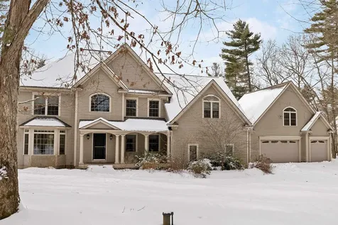 2 Caverno Drive Lee NH 03861