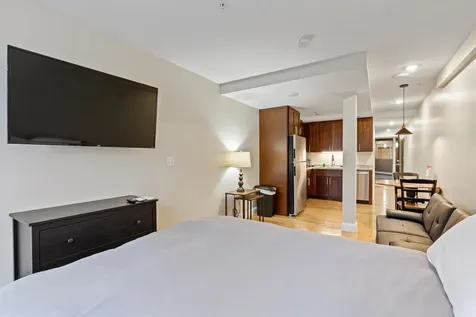 1361 Elm Street Manchester NH 03101