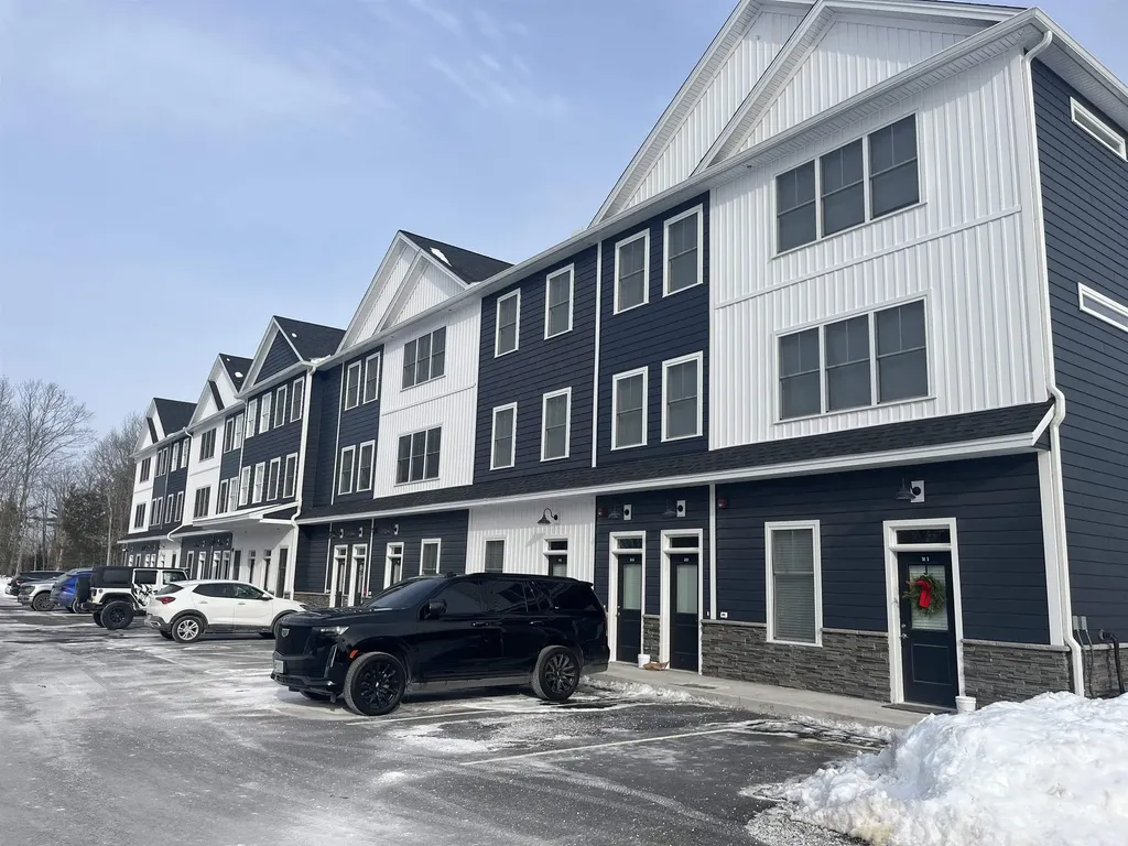 3 Quill Lane Barrington NH 03825