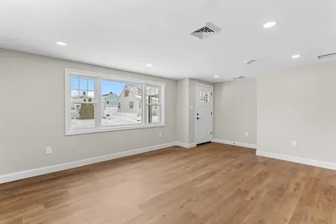 2 Haig Street Goffstown NH 03045