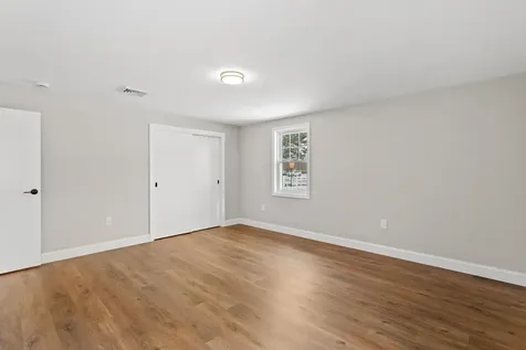 2 Haig Street Goffstown NH 03045