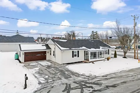 2 Haig Street Goffstown NH 03045