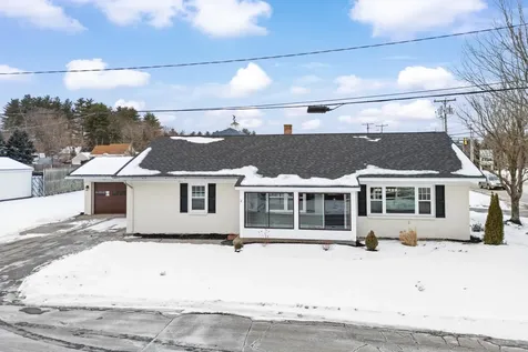 2 Haig Street Goffstown NH 03045