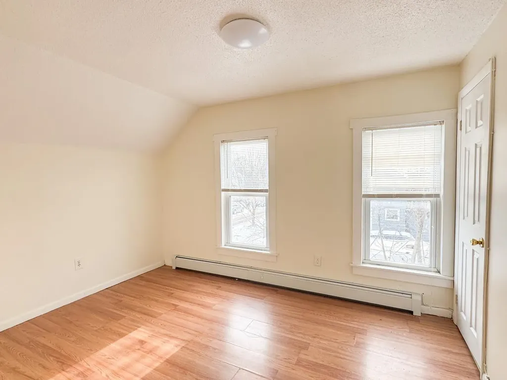 37 Drew Street Burlington VT 05401