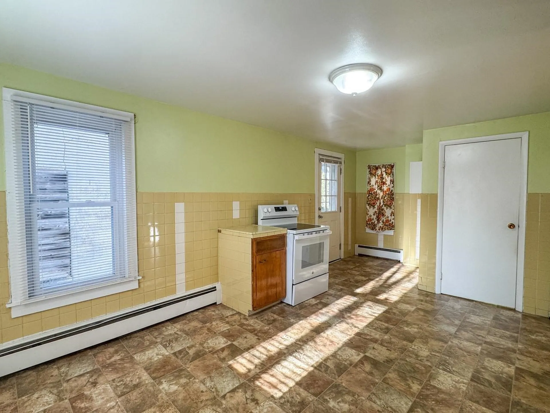 37 Drew Street Burlington VT 05401