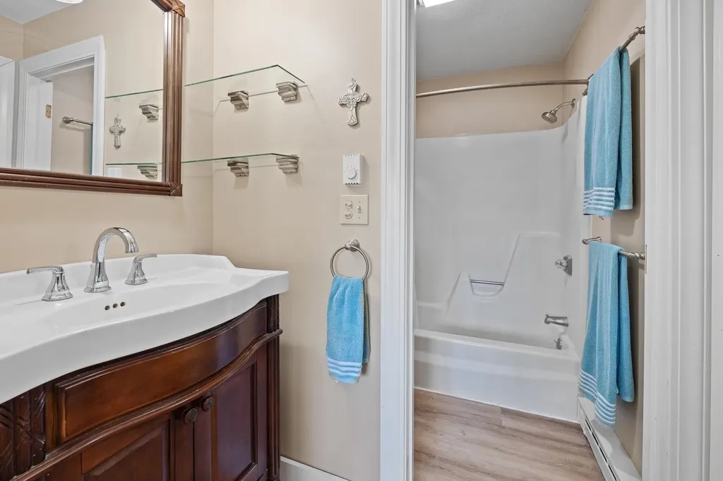 394 Lyman Batcheller Road Hartford VT 05059