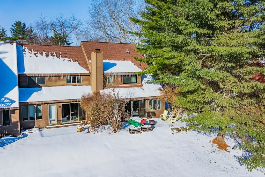 394 Lyman Batcheller Road Hartford VT 05059