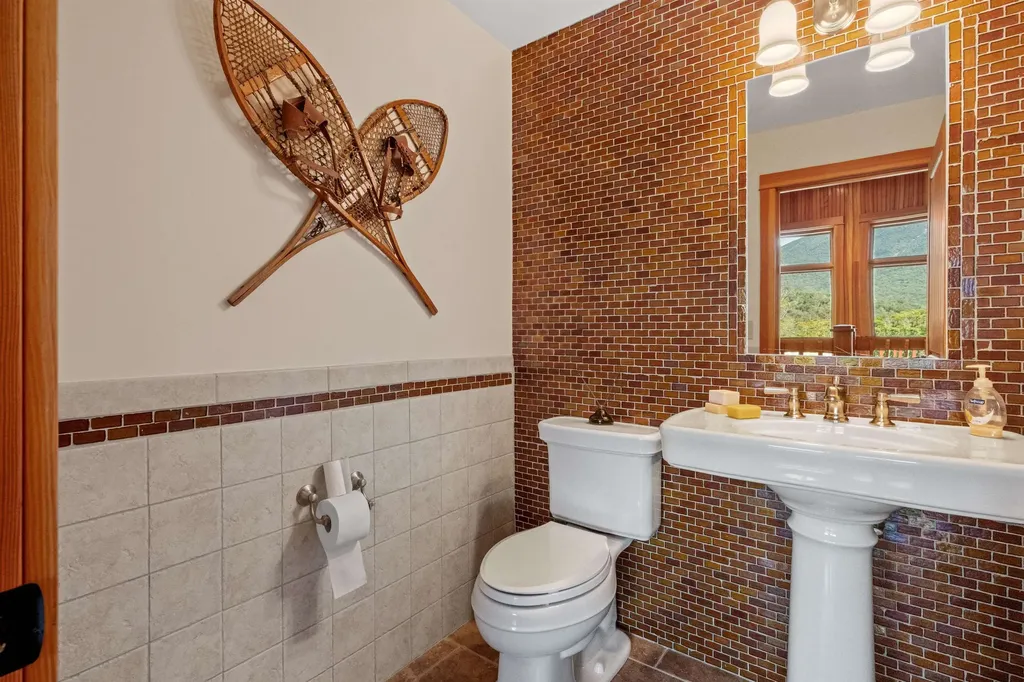 7 Hay Hill Road Lincoln NH 03251