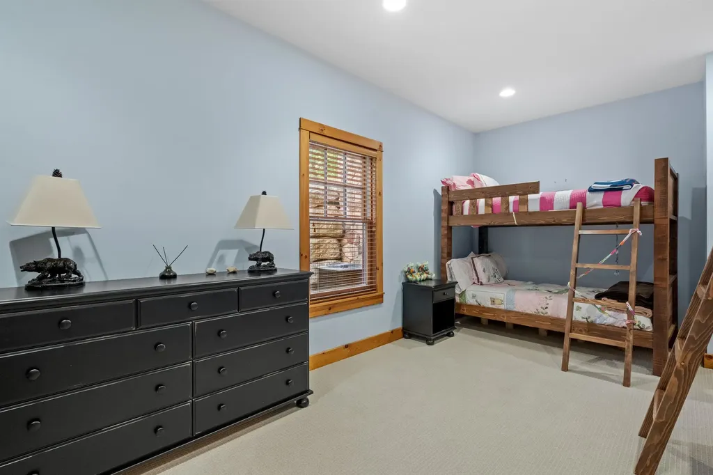 7 Hay Hill Road Lincoln NH 03251