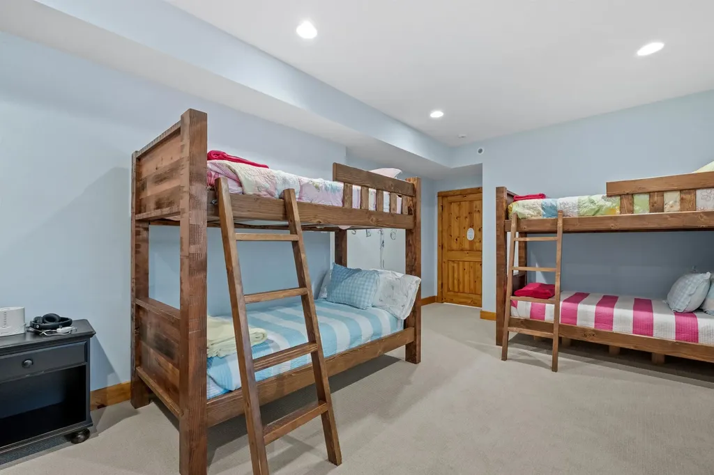 7 Hay Hill Road Lincoln NH 03251