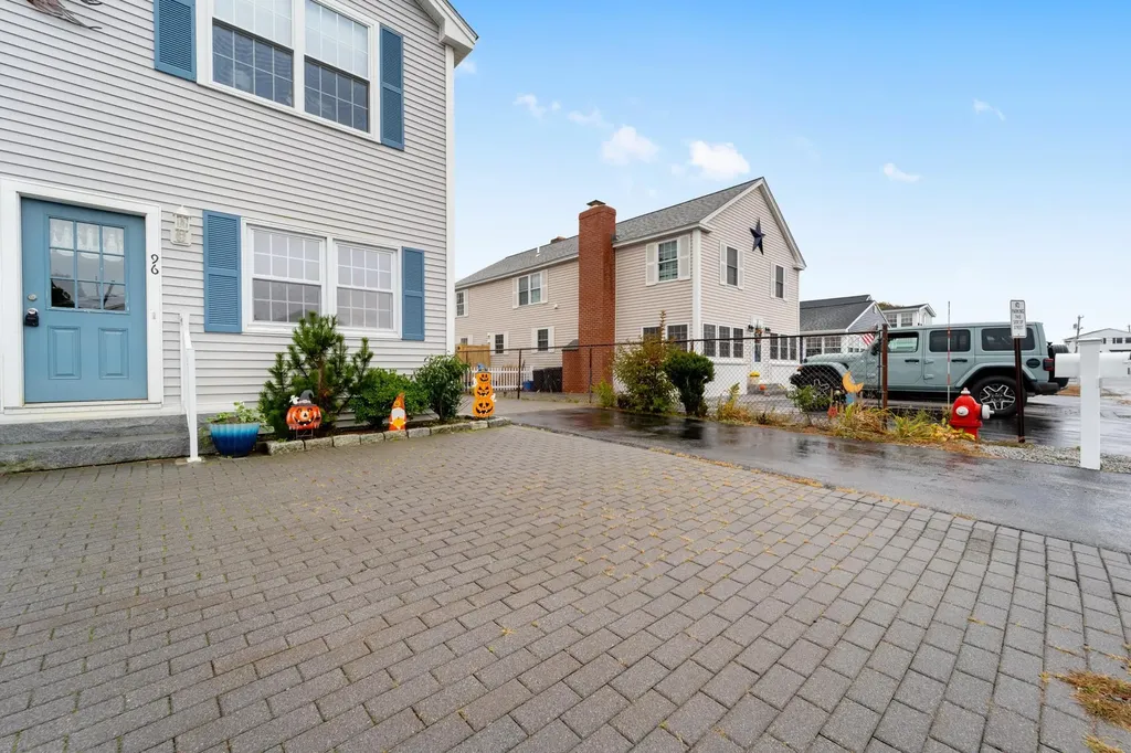 96 Concord Street Seabrook NH 03874