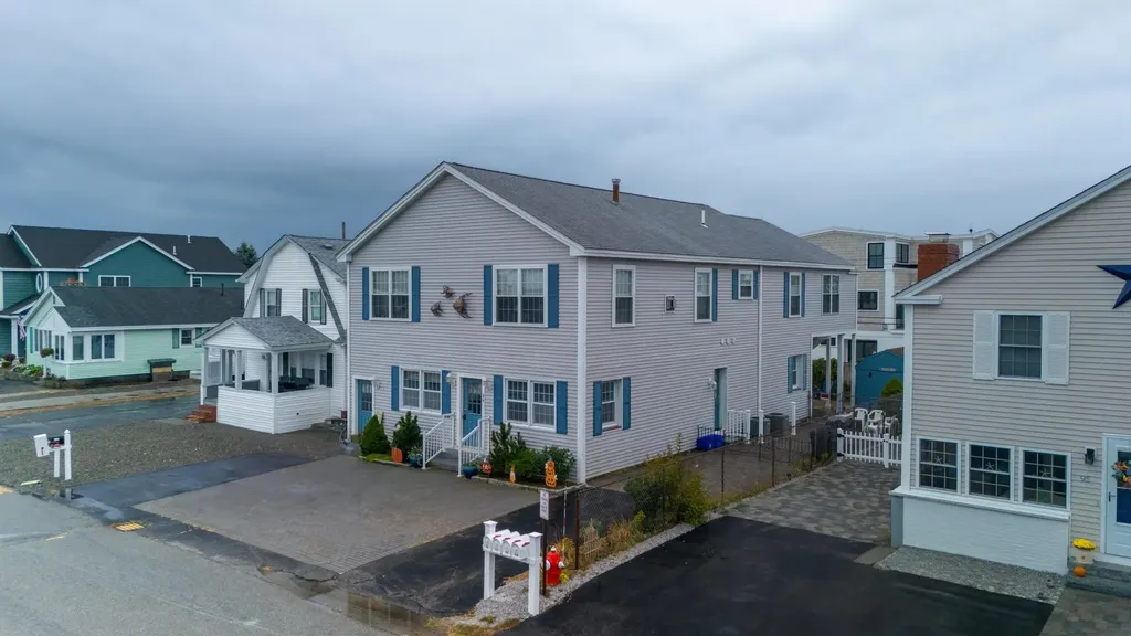 96 Concord Street Seabrook NH 03874