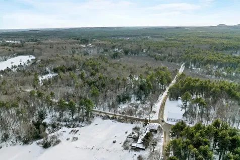 61 Freeman Hall Road Nottingham NH 03290