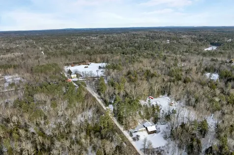 61 Freeman Hall Road Nottingham NH 03290