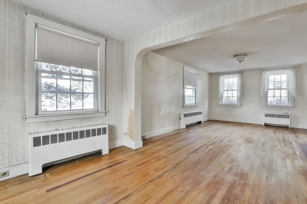 112 Mammoth Road Manchester NH 03109