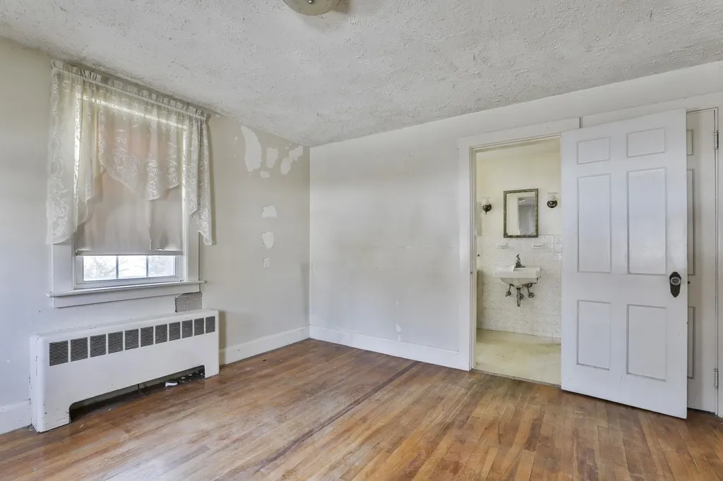 112 Mammoth Road Manchester NH 03109