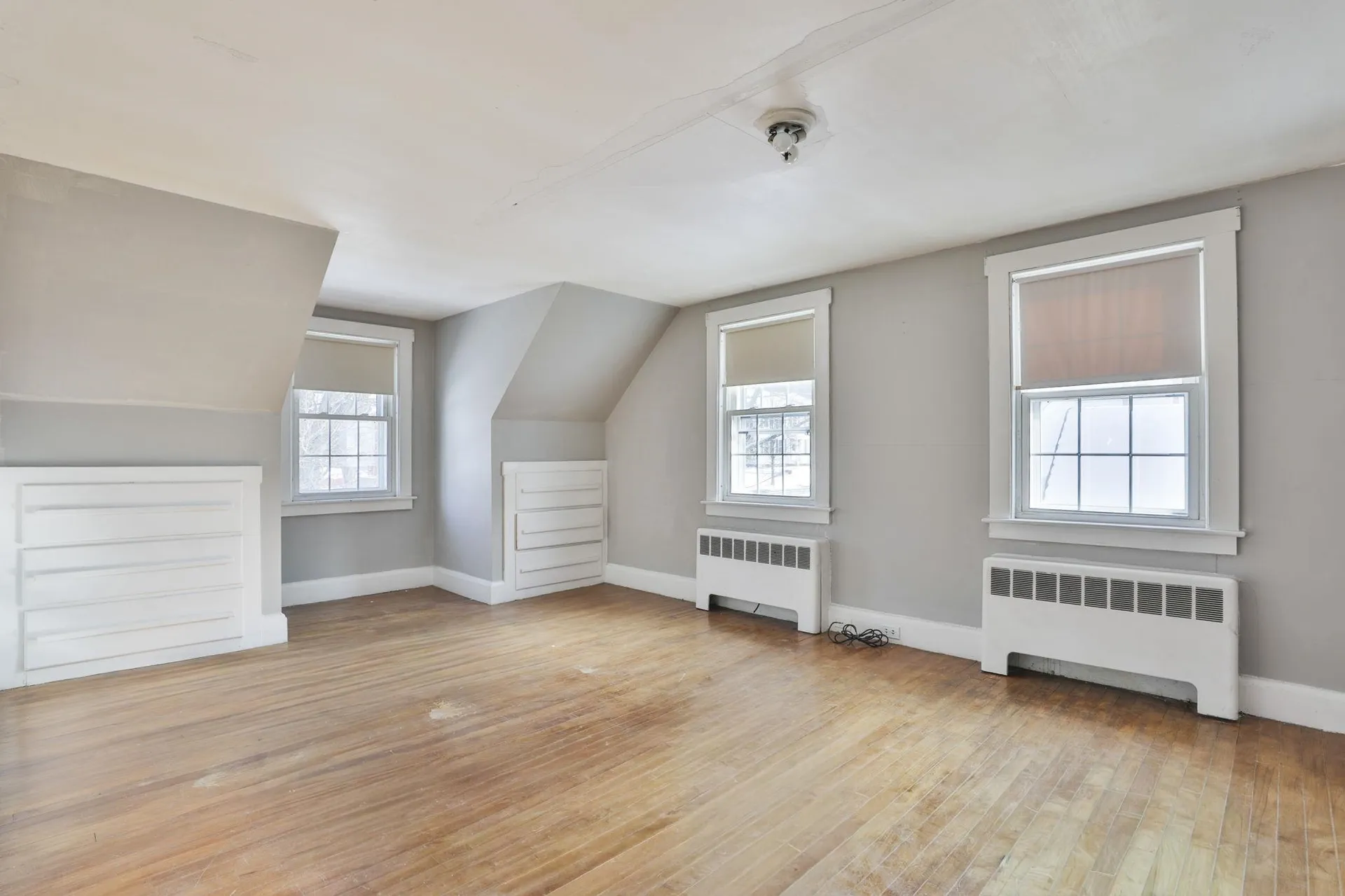 112 Mammoth Road Manchester NH 03109