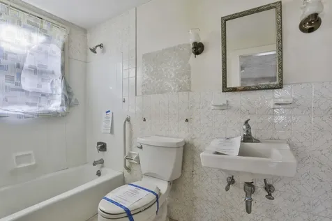 112 Mammoth Road Manchester NH 03109