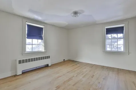 112 Mammoth Road Manchester NH 03109