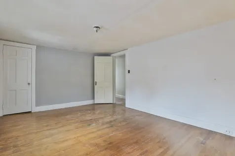 112 Mammoth Road Manchester NH 03109