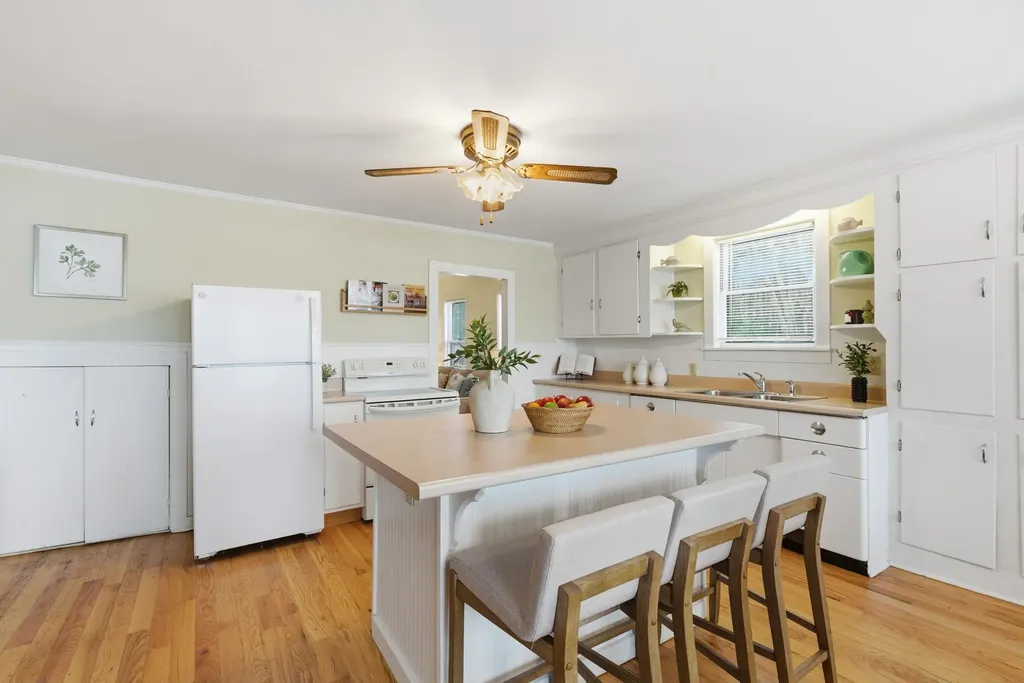 408 Manchester Road Auburn NH 03032