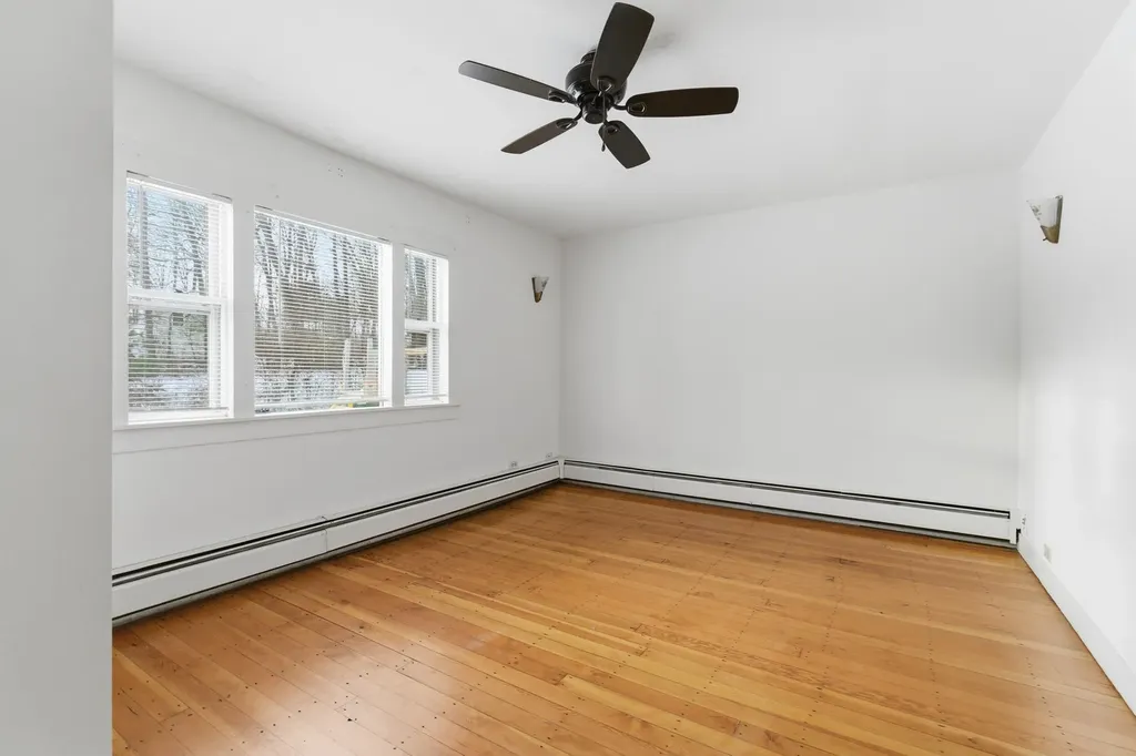 408 Manchester Road Auburn NH 03032