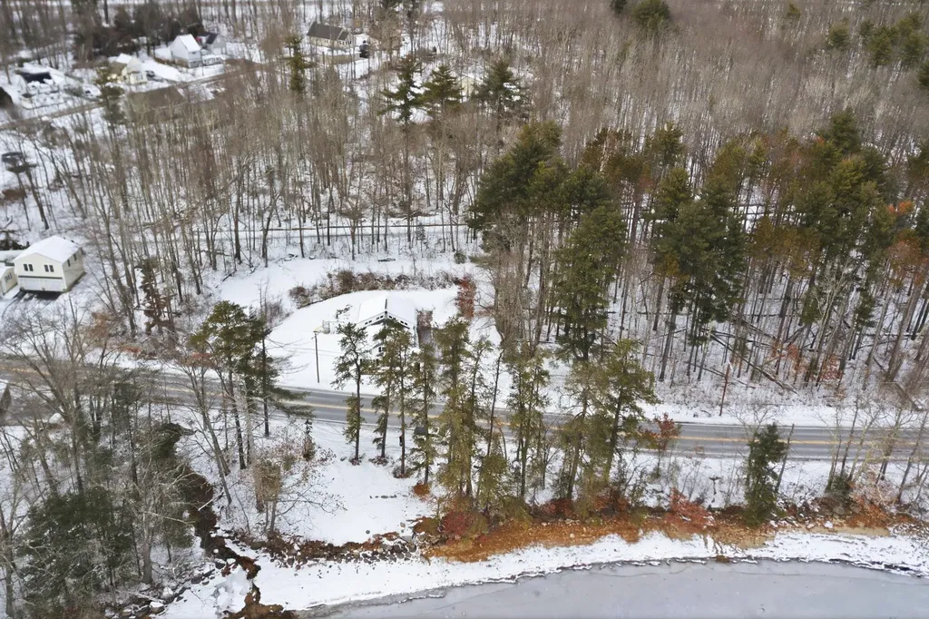 408 Manchester Road Auburn NH 03032