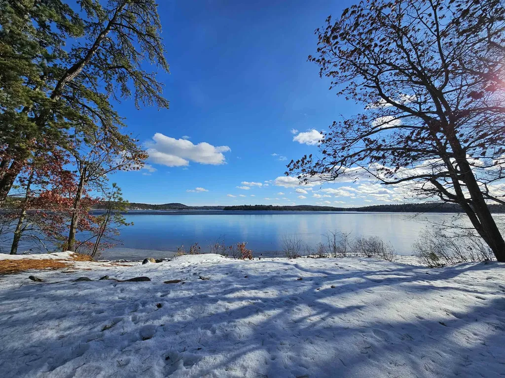 408 Manchester Road Auburn NH 03032