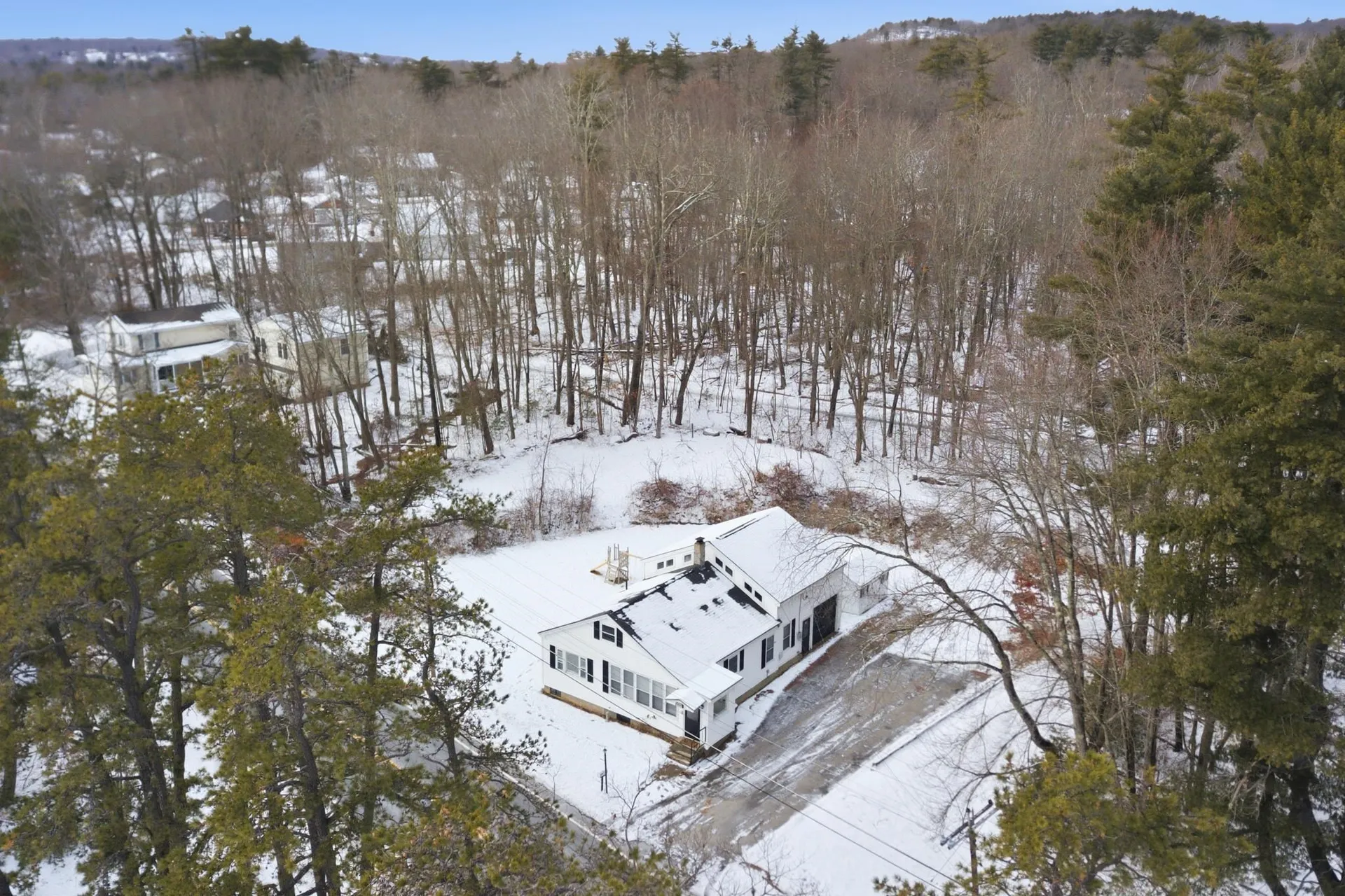 408 Manchester Road Auburn NH 03032